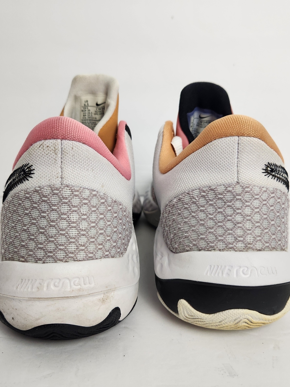 Nike Renew Elevate 2 Space Jam Bugs & Lola Bunny Men's Size 6.5 Basketball Shoes - Picture 5 of 12